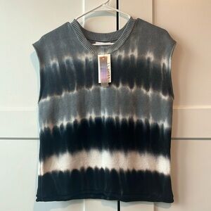 Evereve Sleeveless Sweater Top